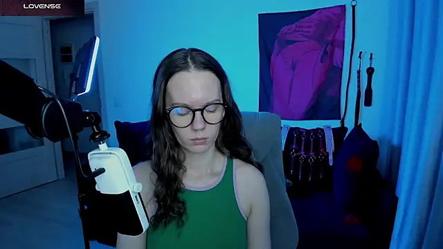 SharkyBaby online show from April 28, 4:55 pm