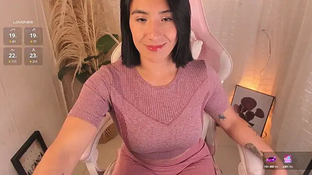 whitneyhot online show from September 16, 2:47 pm