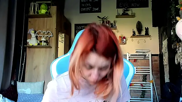 karo123421 online show from April 23, 5:26 am