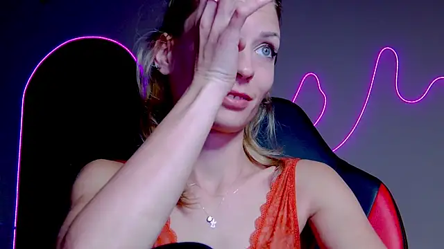 karo123421 online show from October 8, 9:08 pm