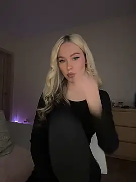 xDinnax online show from April 22, 3:53 pm