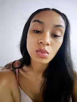 Sarakux online show from March 10, 10:25 pm