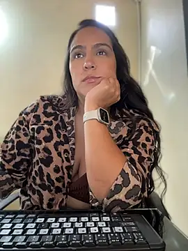 kendall 52 online show from April 21, 2:46 pm