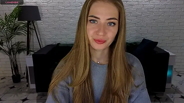 Adelyna Bird online show from October 3, 6:29 am