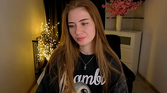 Adelyna Bird online show from February 19, 7:30 am