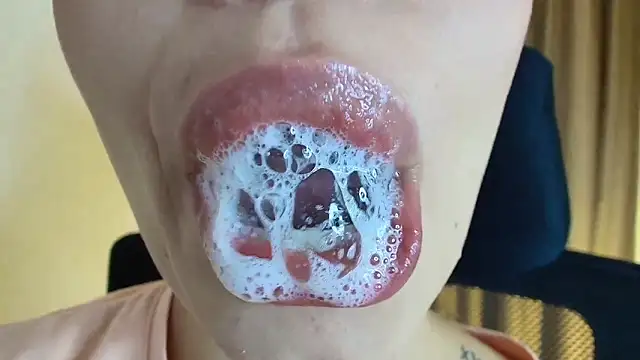 lisbet21x online show from April 24, 10:45 pm