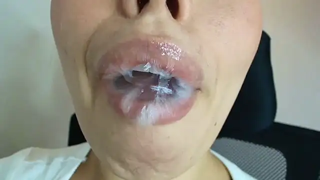 lisbet21x online show from October 6, 11:31 pm