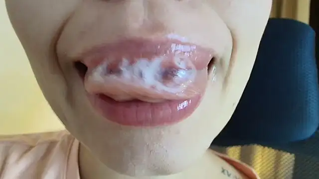 lisbet21x online show from April 25, 2:25 pm