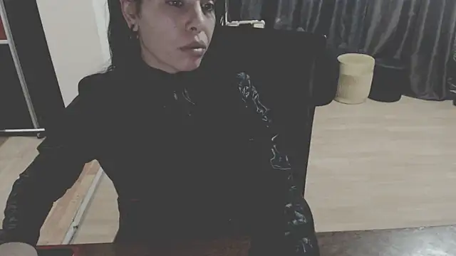 GoldenSasha online show from September 28, 2:33 pm