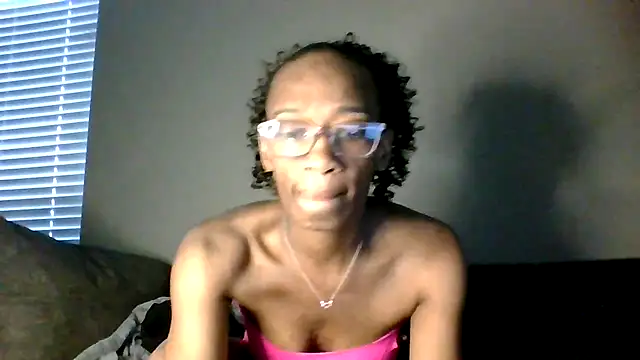 sweetsexiecool7 online show from January 11, 10:26 pm