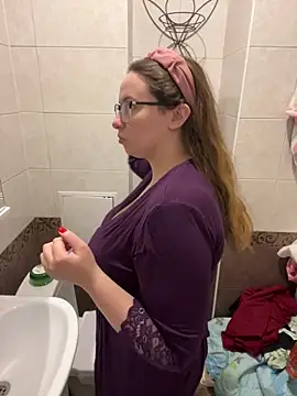 DienkaGreen online show from December 3, 12:18 pm