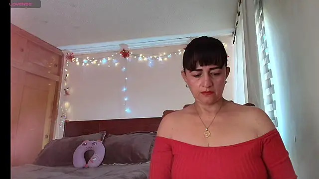 ISABEEL SOFIA01 online show from April 26, 2:37 pm