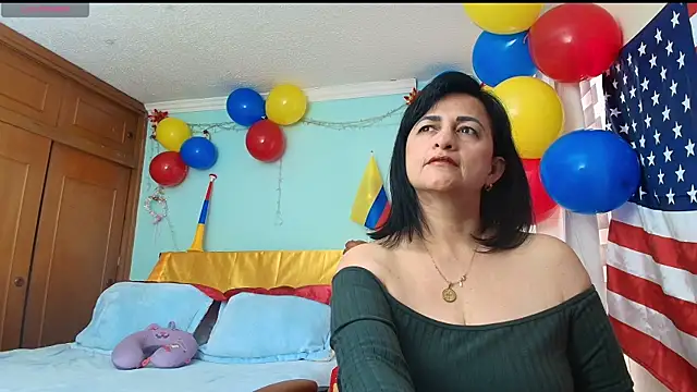 ISABEEL SOFIA01 online show from June 24, 7:02 pm