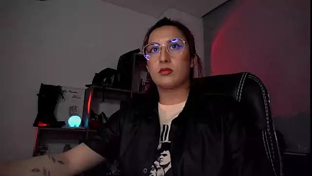 Snapshot of Scarlett_Sen chatting on September 16, 6:27 pm Scarlett Sen online show from September 16, 6:27 pm
