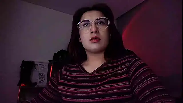 Snapshot of Scarlett_Sen chatting on September 15, 2:14 pm Scarlett Sen online show from September 15, 2:14 pm