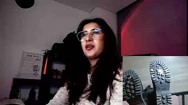 Snapshot of Scarlett_Sen chatting on September 12, 3:41 pm Scarlett Sen online show from September 12, 3:41 pm