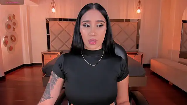 NickyLawson online show from April 18, 4:37 am