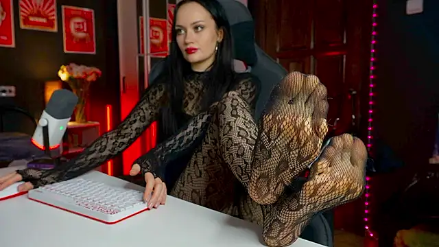 QueenAliss online show from February 15, 7:51 am