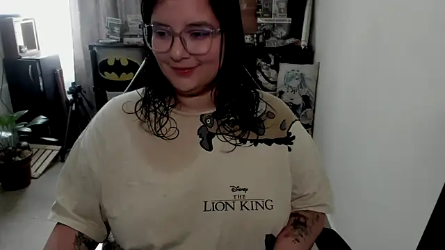 aika-dreams online show from March 9, 1:25 pm