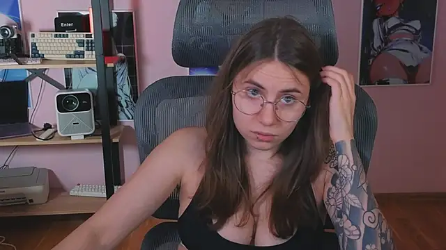  AnnaStark  online show from April 25, 8:28 pm