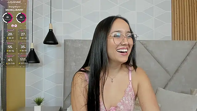 Sammy Fit  online show from April 1, 1:41 pm