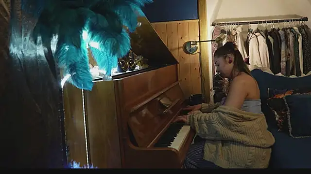 VanessaDoyle online show from April 28, 4:55 pm