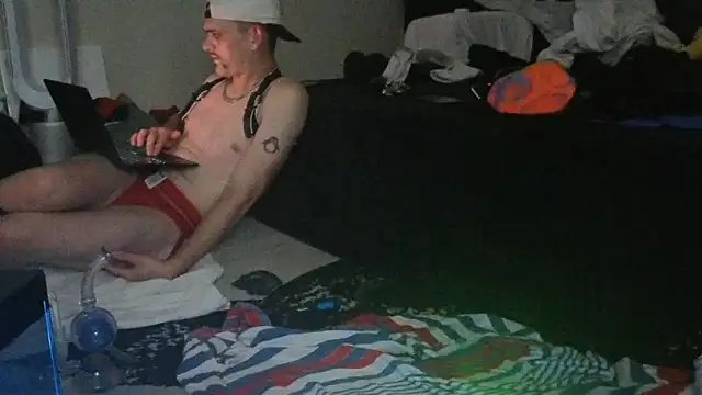Snapshot of NickyPimpin chatting on September 25, 6:45 am NickyPimpin online show from September 25, 6:45 am