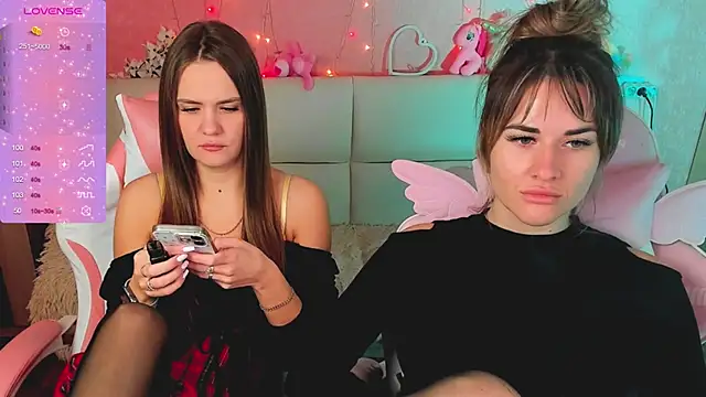 ivannatompsonnn online show from April 22, 6:10 am