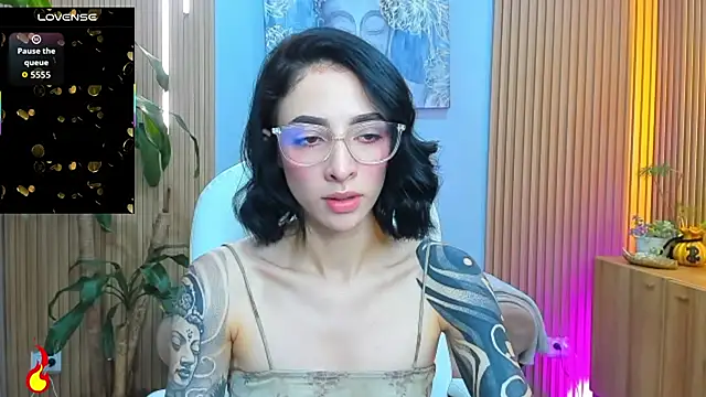 barbie scoth  online show from April 11, 11:08 pm