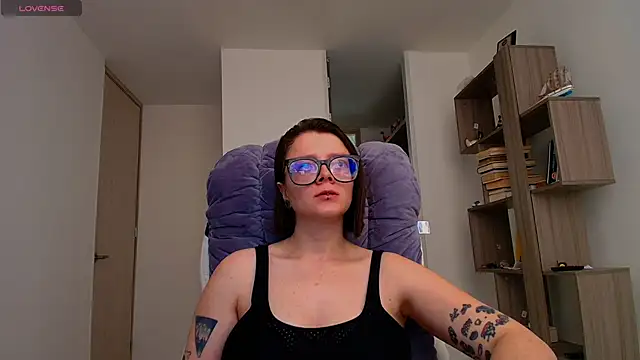 Arya starrk online show from October 19, 2:41 pm