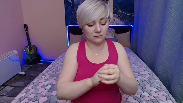 BlondPearl online show from February 3, 9:29 pm