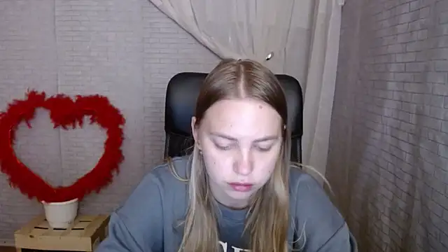 klerkarina online show from October 7, 5:23 am