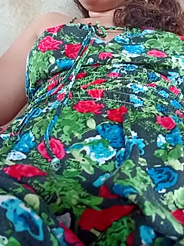 Snapshot of ValeriaSantos- chatting on September 18, 12:37 pm ValeriaSantos- online show from September 18, 12:37 pm