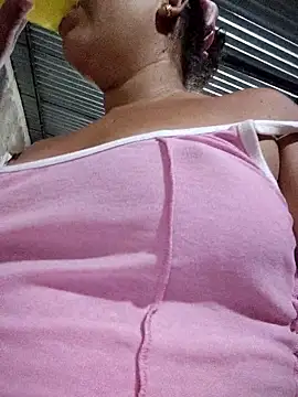 ValeriaSantos- online show from March 4, 12:28 am