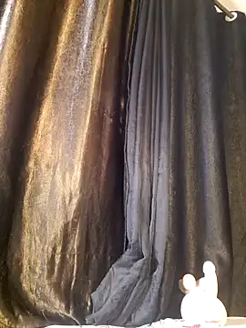 lynnkatrina online show from April 26, 12:30 am