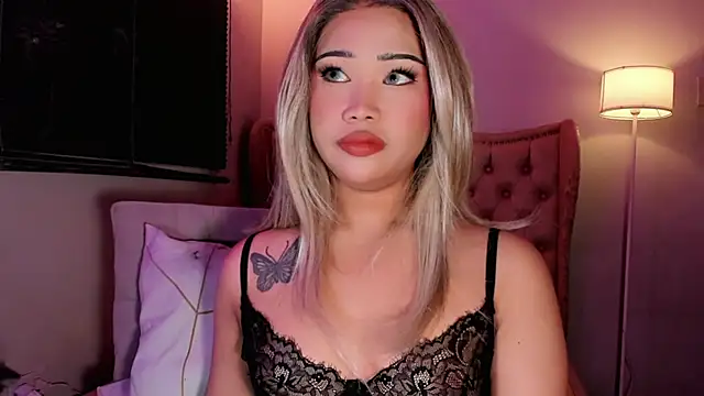 BoaHancockx online show from February 15, 9:03 pm