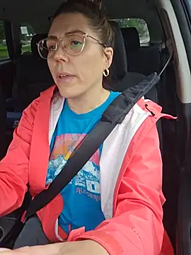 Ellie-L-Elizabeth online show from June 18, 2:33 pm