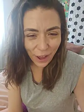 Ellie-L-Elizabeth online show from June 22, 4:15 pm