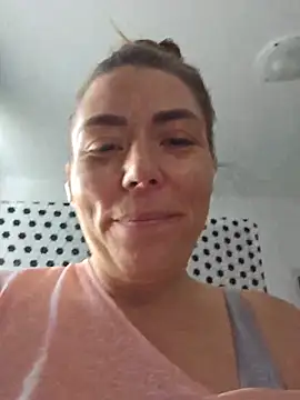 Ellie-L-Elizabeth online show from July 16, 2:43 pm