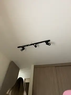 lunablossom  online show from April 26, 10:07 pm