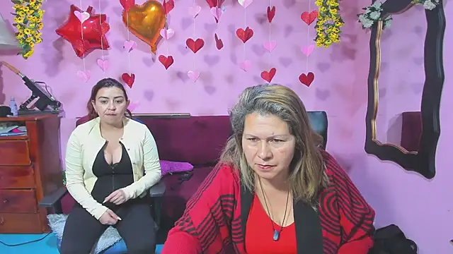 lesbiancuple online show from February 12, 11:45 am