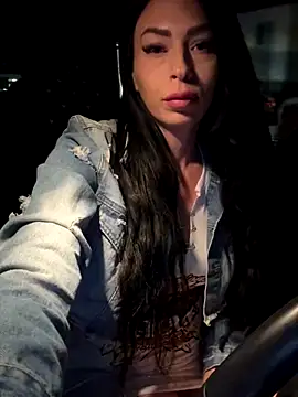 Snapshot of annablisss chatting on October 5, 3:11 am annablisss online show from October 5, 3:11 am