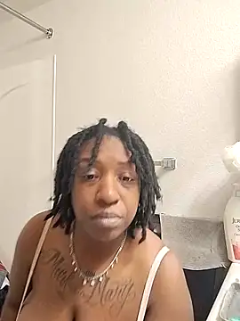 markquanna online show from December 15, 1:55 am