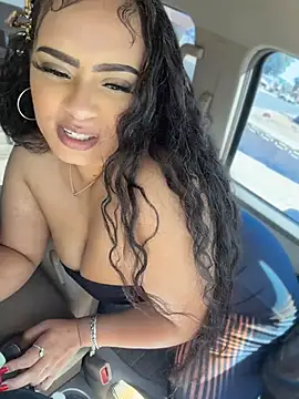 CarmelaAnthony online show from April 23, 6:10 pm