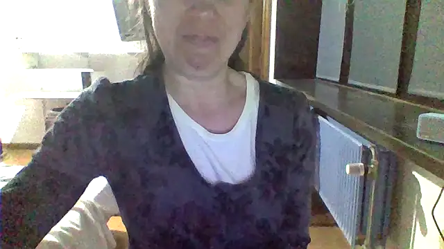 Snapshot of Lina_Belge chatting on October 3, 10:15 pm Lina Belge online show from October 3, 10:15 pm
