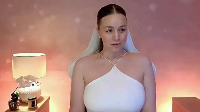 MilaFleur online show from August 4, 3:18 pm