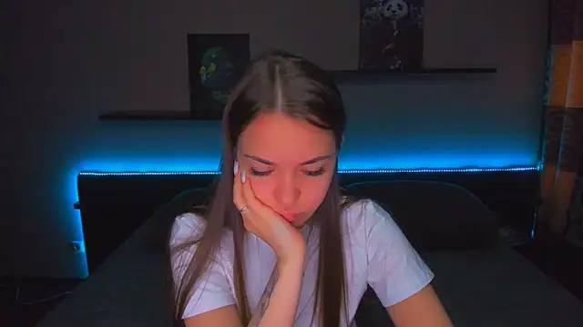 AlexaBarkley online show from April 24, 12:46 am