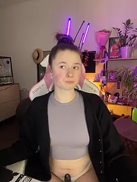 sweetest pie online show from December 20, 8:46 pm