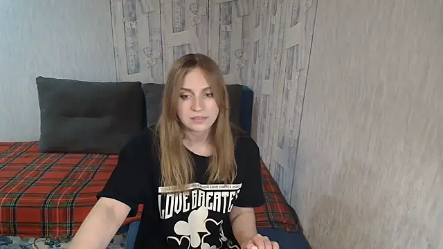 Pilly green  online show from April 27, 7:16 am