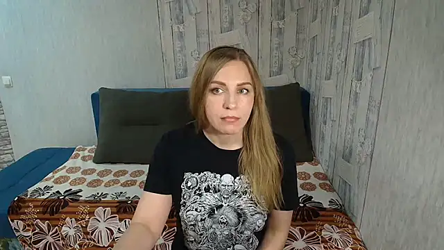 Pilly green  online show from October 30, 7:22 am